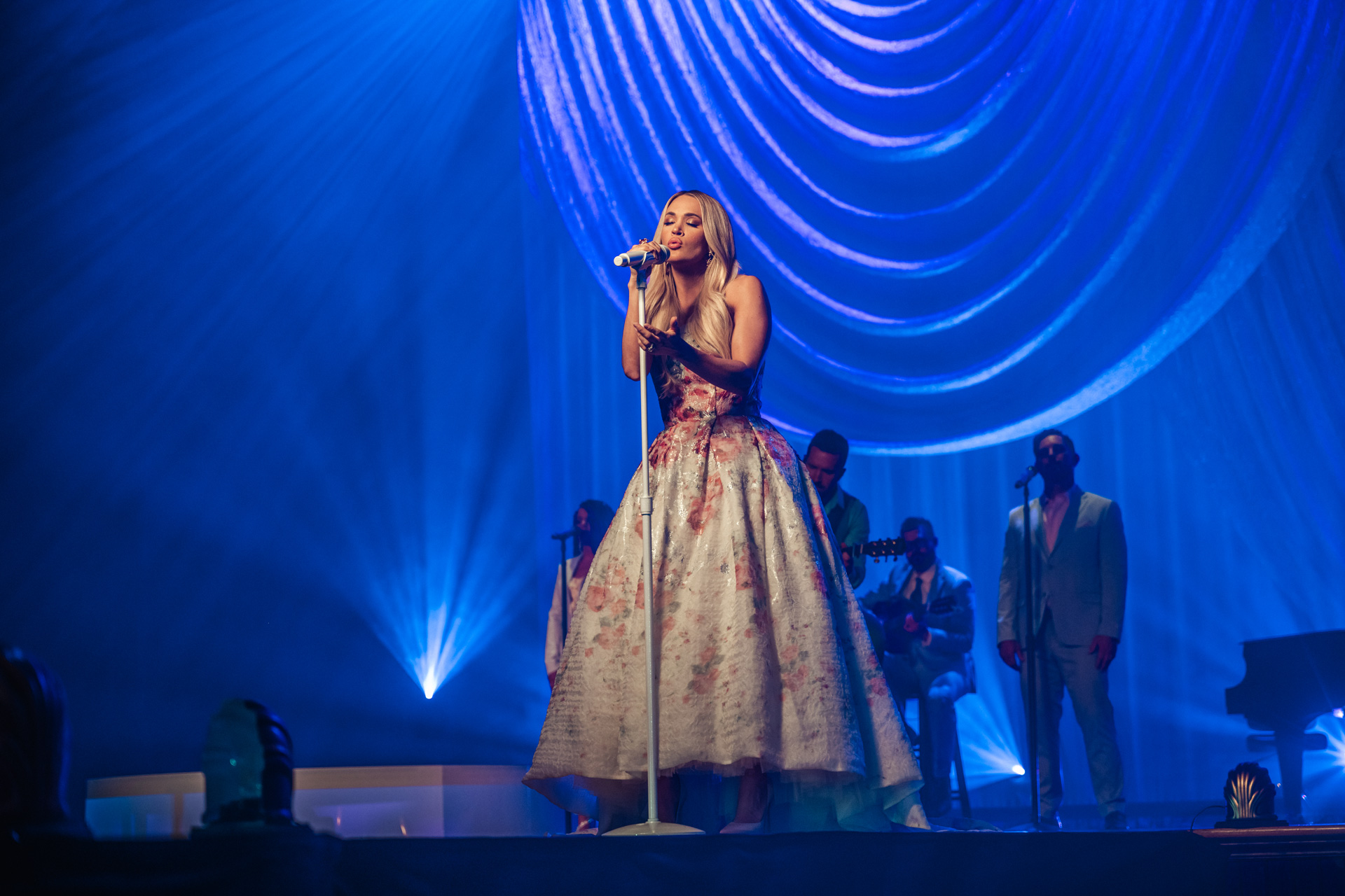 Carrie’s “My Savior: Live From The Ryman” Raises Over $112,000 For Save ...